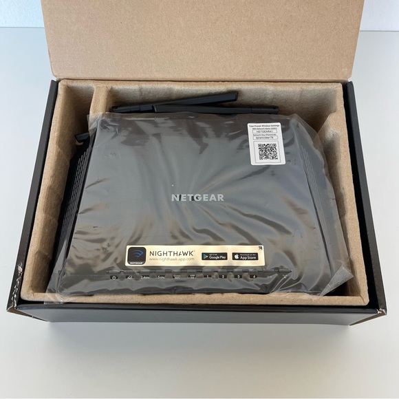 NETGEAR Nighthawk AC1750 Smart WiFi Router - Picture 9 of 9